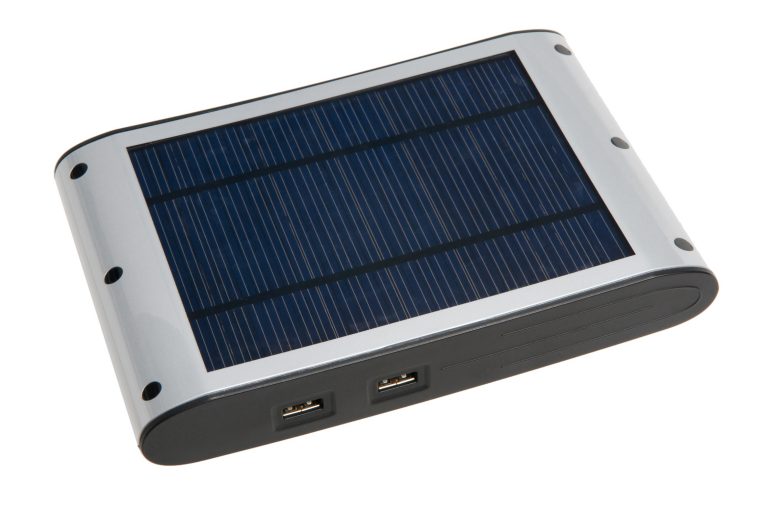 Солнечная зарядка для ноутбука Xtorm SOLAR TITAN LAPTOP CHARGER